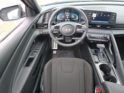 New 2026 Hyundai Elantra SEL Sport Premium FWD image 3