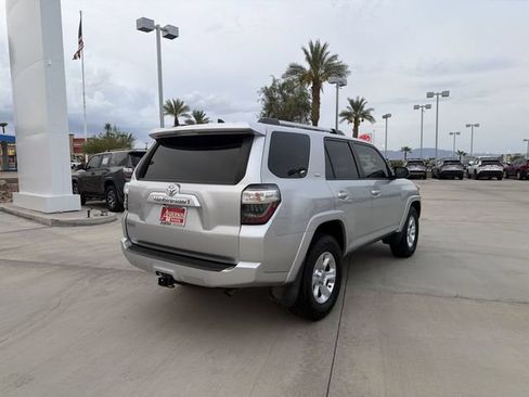 Certified 2022 Toyota 4Runner SR5 RWD image 5