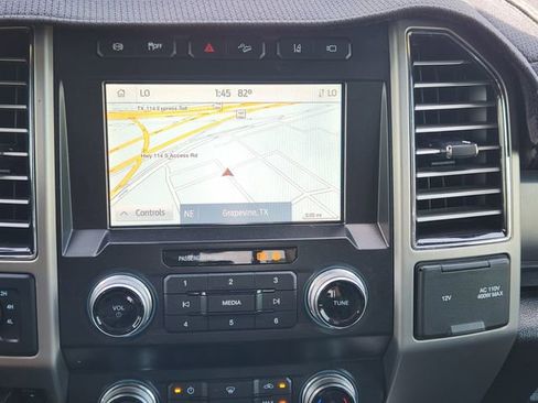 Used 2021 Ford F350 Platinum w/ FX4 Off-Road Package AWD/4WD image 17