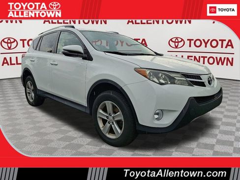 Used 2014 Toyota RAV4 XLE AWD/4WD image 1