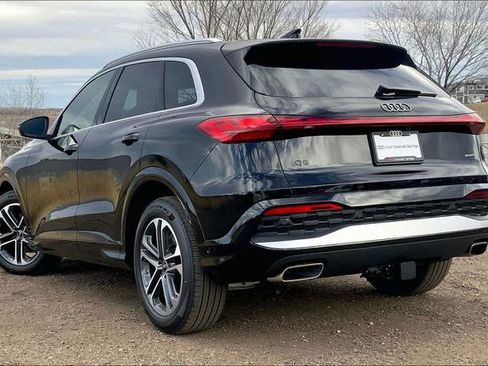 New 2025 Audi Q5 Prestige image 3