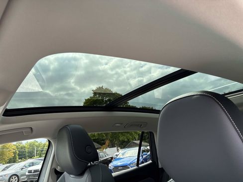 Used 2026 Volkswagen Tiguan SE w/ Panoramic Sunroof Package AWD/4WD image 25