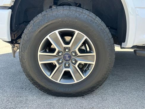 Used 2017 Ford F150 XLT w/ Equipment Group 302A Luxury AWD/4WD image 15