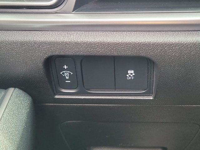 Certified 2024 Kia Sorento LX FWD image 25