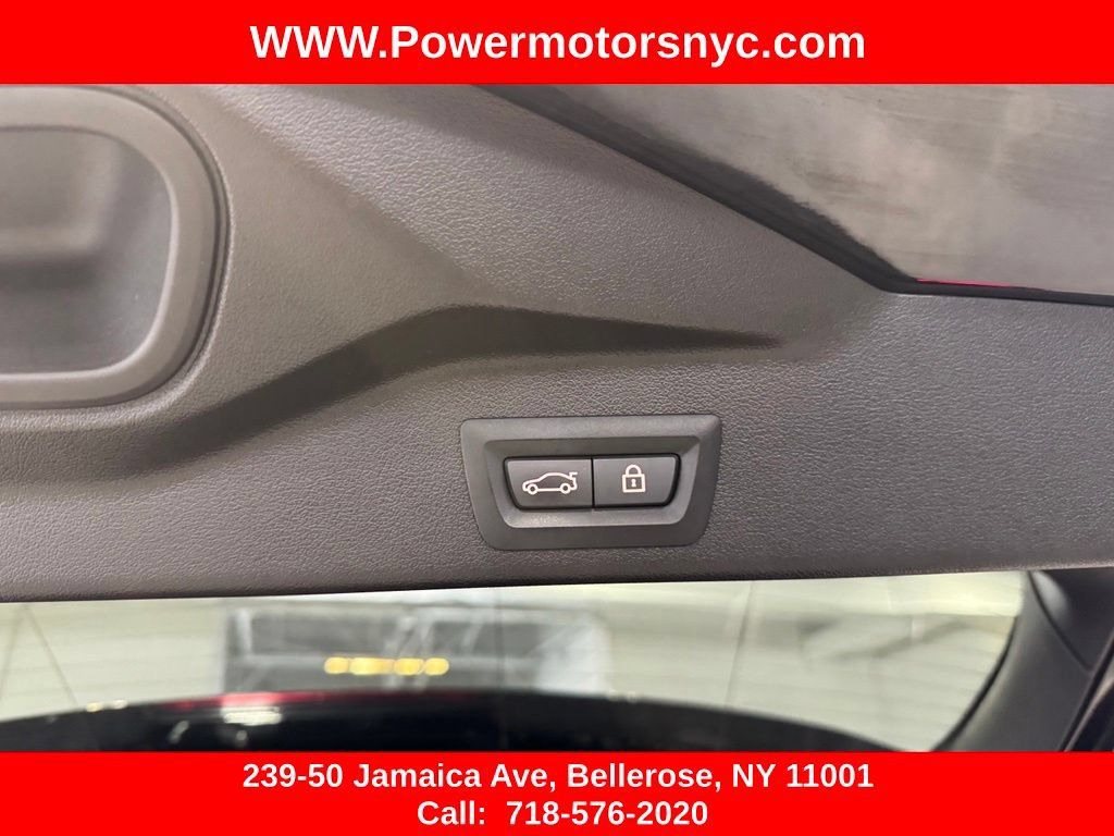 Used 2021 BMW X5 M50i w/ Premium Package AWD/4WD image 25
