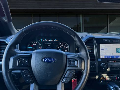 Used 2020 Ford F150 XLT w/ Equipment Group 302A Luxury image 3