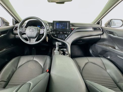 Used 2024 Toyota Camry SE image 26