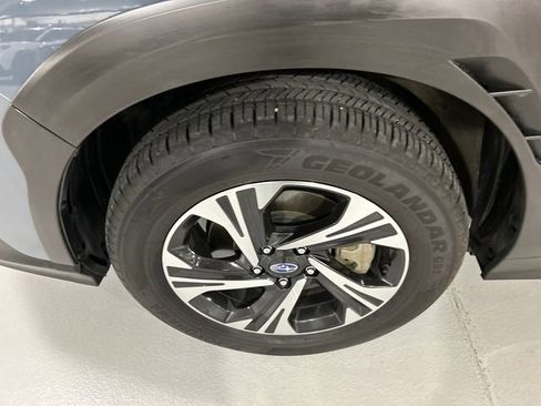 Used 2025 Subaru Crosstrek 2.0i Premium image 8