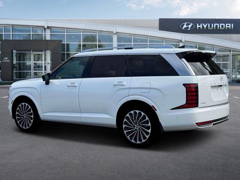 New 2026 Hyundai Palisade Calligraphy FWD image 4
