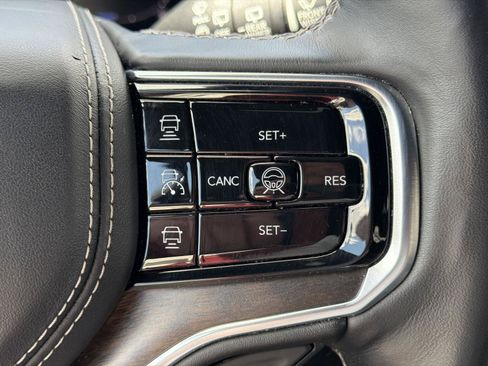 Used 2022 Jeep Grand Wagoneer Series II w/ Convenience Group III AWD/4WD image 23