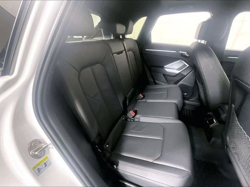 Used 2024 Audi Q3 2.0T Premium Plus w/ Premium Plus Package image 27