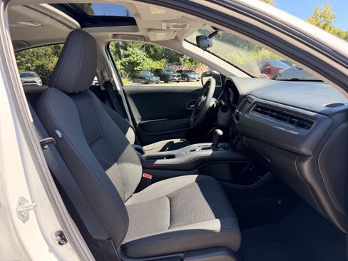 Certified 2022 Honda HR-V EX image 13
