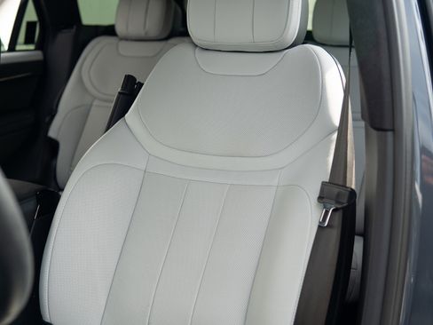 Used 2023 Land Rover Range Rover Sport First Edition image 29