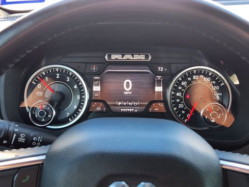 Used 2023 RAM 1500 Laramie image 19