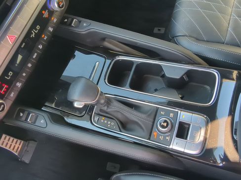 Certified 2024 Kia Telluride SX Prestige X-Line image 19