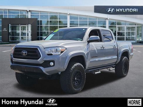 Used 2021 Toyota Tacoma SR5 RWD image 1
