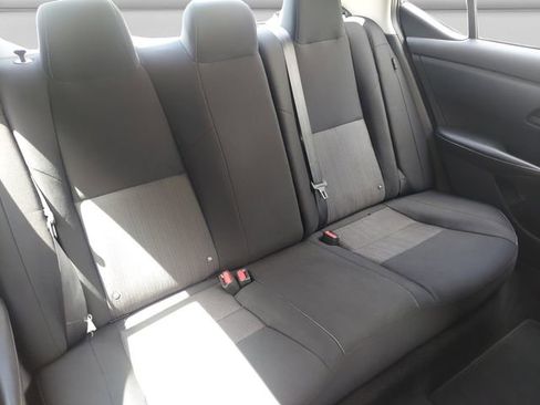 Used 2024 Nissan Sentra SV FWD image 17