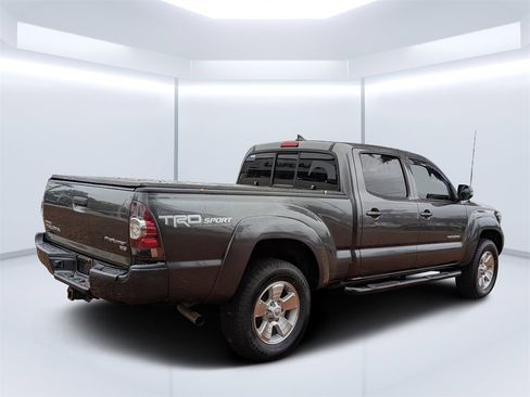 Used 2014 Toyota Tacoma PreRunner image 3