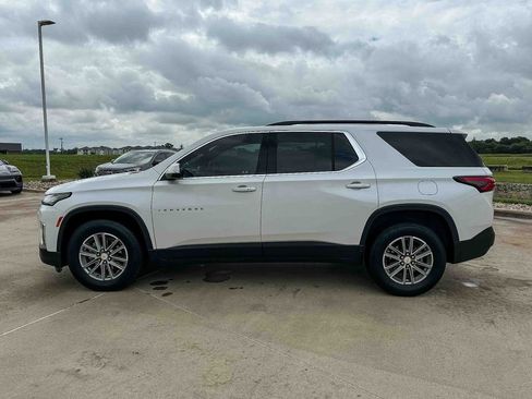 Used 2022 Chevrolet Traverse LT FWD image 6