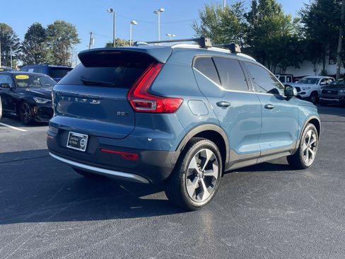 Certified 2023 Volvo XC40 B5 Plus w/ Protection Package Premier AWD/4WD image 7