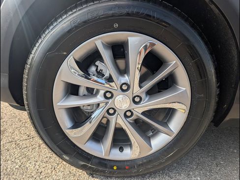 Used 2020 Buick Encore GX Essence w/ Experience Buick Package image 25