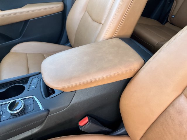 Used 2024 Cadillac XT5 Premium Luxury AWD/4WD image 19