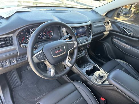 Used 2023 GMC Acadia Denali w/ Denali Technology Package FWD image 22