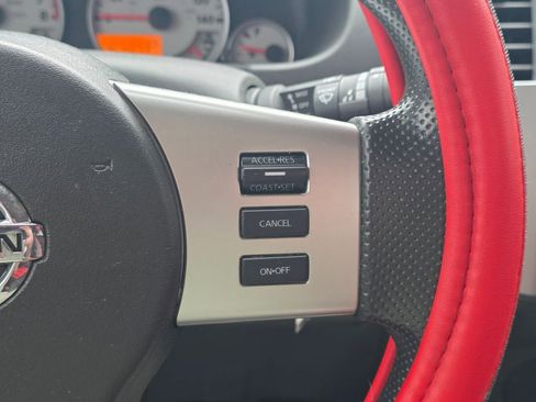 Used 2016 Nissan Frontier Desert Runner image 16