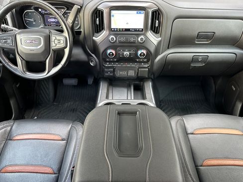 Used 2022 GMC Sierra 2500 AT4 w/ AT4 Premium Plus Package AWD/4WD image 15