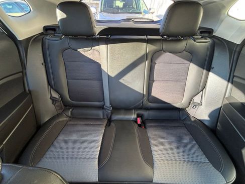 Used 2025 Chevrolet Trax LT image 38