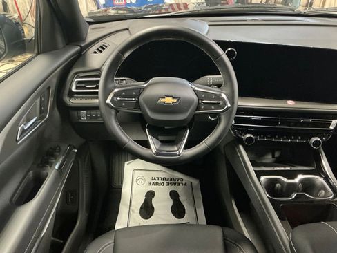 Certified 2026 Chevrolet Traverse LT image 16