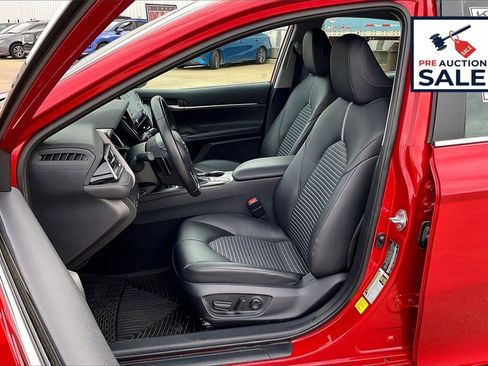 Used 2023 Toyota Camry SE image 24