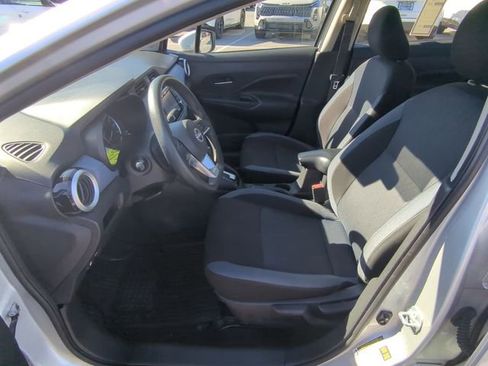 Used 2023 Nissan Versa SV image 23