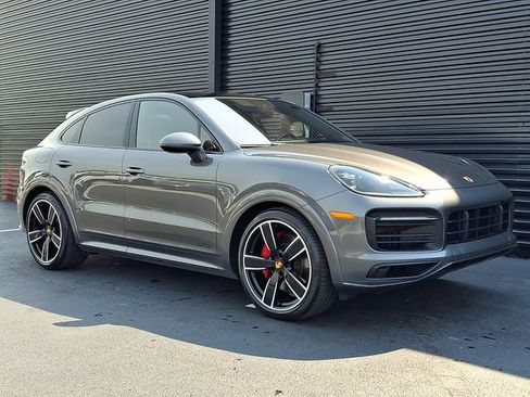 Certified 2022 Porsche Cayenne GTS AWD/4WD image 9