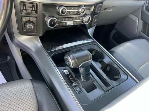 Used 2022 Ford F150 Lariat w/ Equipment Group 502A High image 31