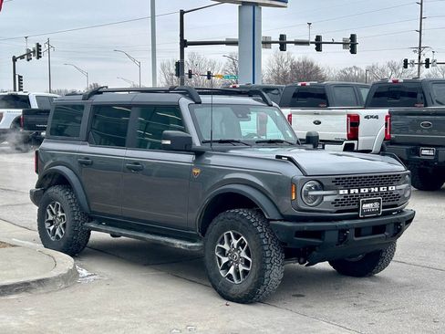 Certified 2023 Ford Bronco Badlands image 6