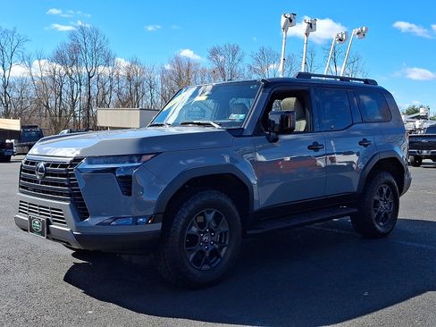 Used 2024 Lexus GX 550 GX 550 Overtrail+ image 5