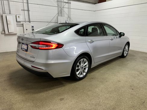 Certified 2019 Ford Fusion SE image 7