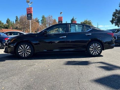 Certified 2023 Nissan Altima 2.5 SV image 7