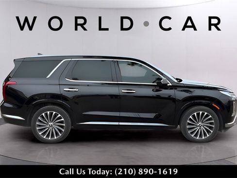 Used 2023 Hyundai Palisade Calligraphy image 16
