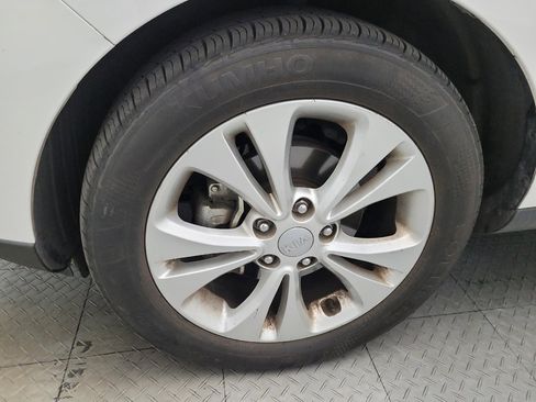Used 2015 Kia Soul + FWD image 31