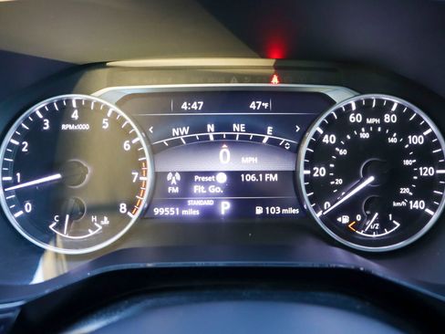 Used 2022 Nissan Pathfinder SL image 36