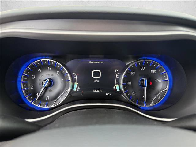 Used 2026 Chrysler Pacifica Select FWD image 12