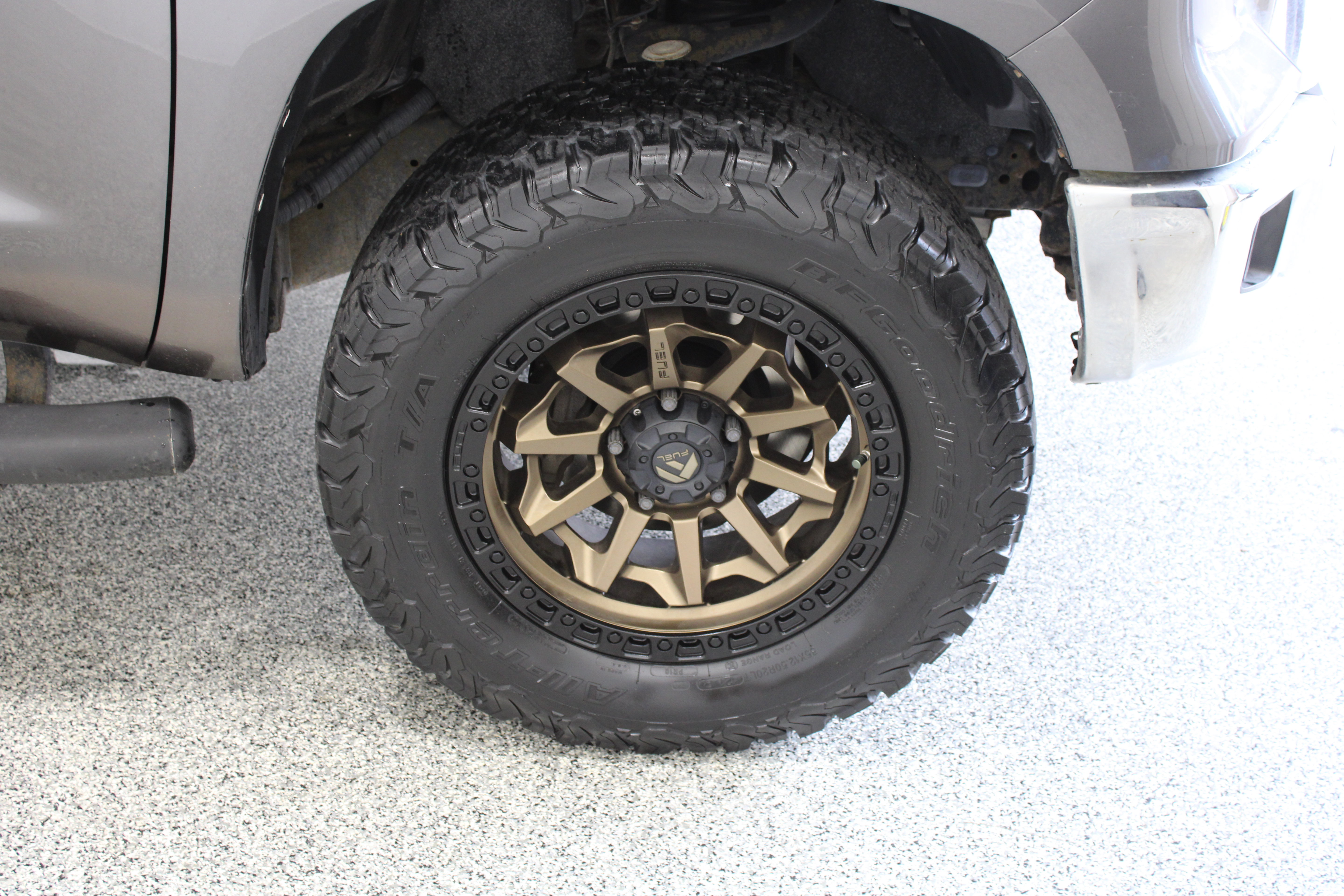 Used 2017 Toyota Tundra SR5 RWD image 5
