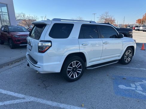 Used 2020 Toyota 4Runner Limited image 30