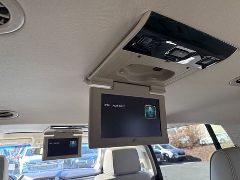 Used 2019 GMC Yukon XL Denali w/ Denali Ultimate Package image 43