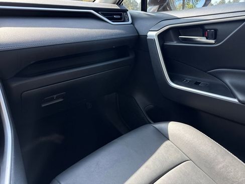 Used 2022 Toyota RAV4 XLE Premium FWD image 22