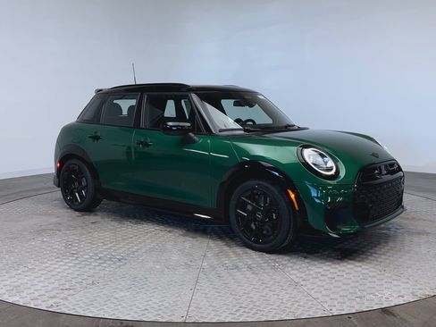 New 2026 MINI Cooper S image 2