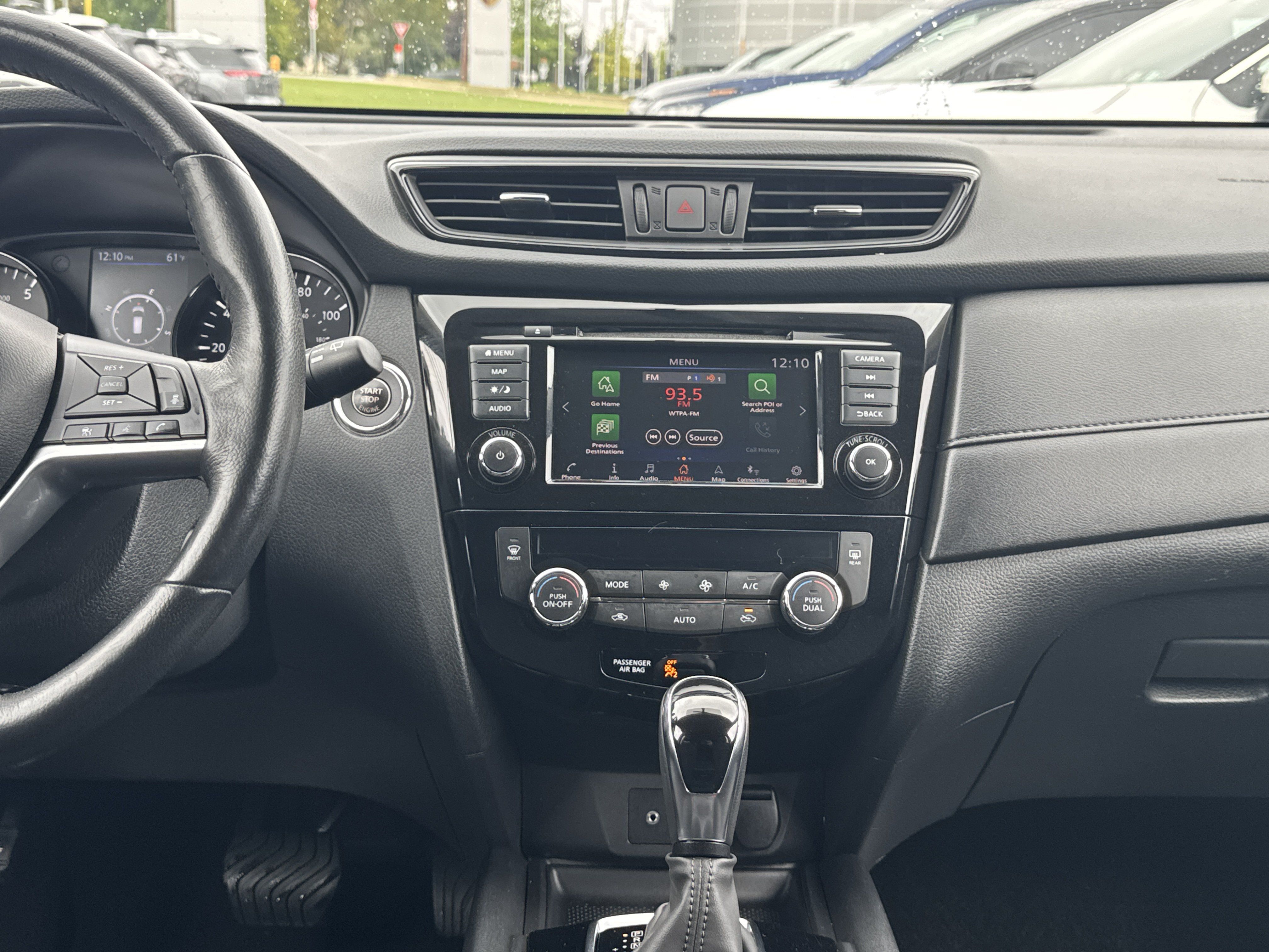 Used 2018 Nissan Rogue SV w/ Premium Package AWD/4WD image 10
