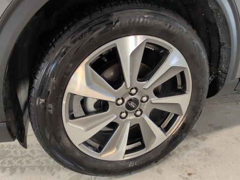 Certified 2024 Ford Escape Platinum image 9